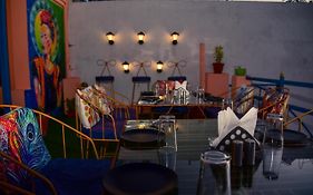 Hotel Casa By The Lake